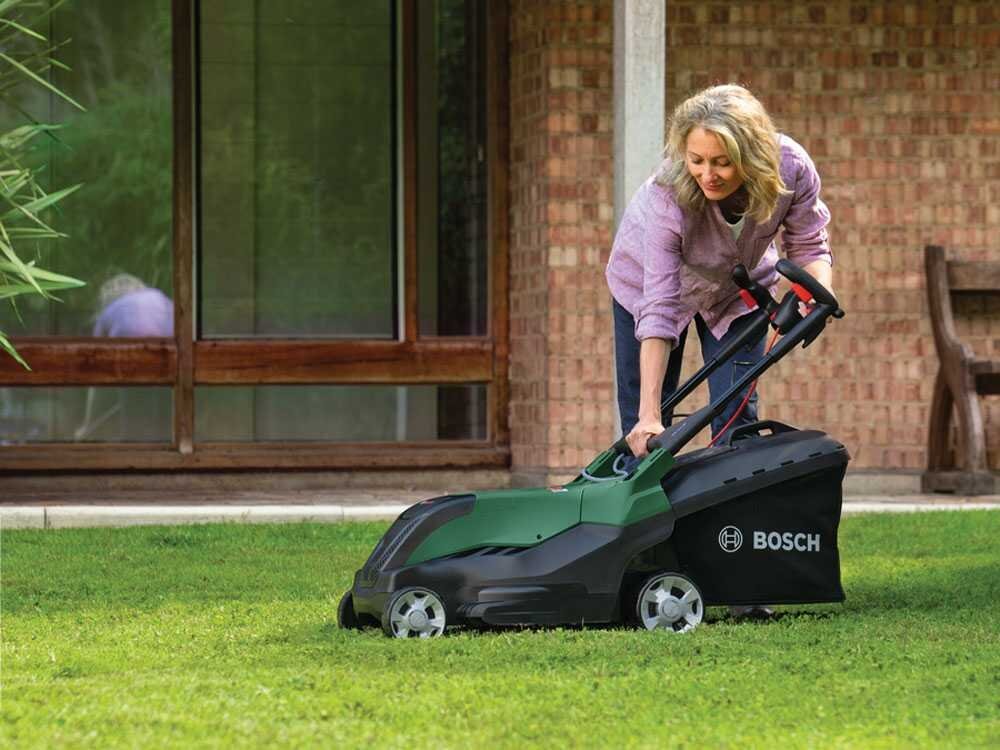 Bosch AdvancedRotak 44-750 - Cortacésped eléctrico - Corte de 44 cm - 1800 W - Imagen 2