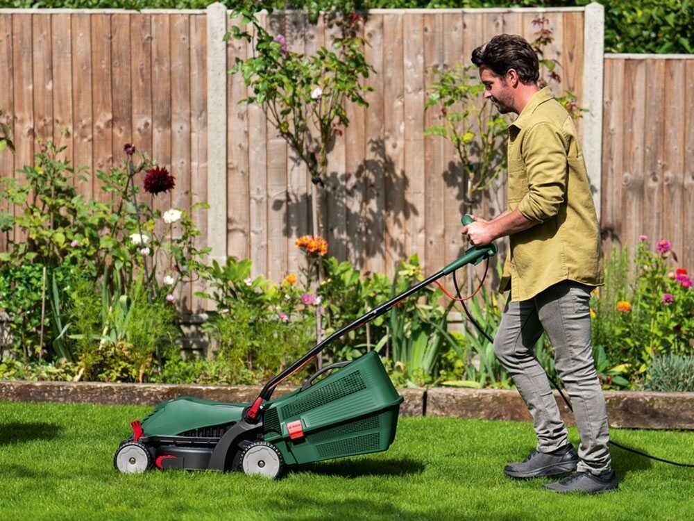 Bosch UniversalRotak 37-555 - Cortacésped eléctrico - 1400 W - Corte 37 cm - Imagen 4