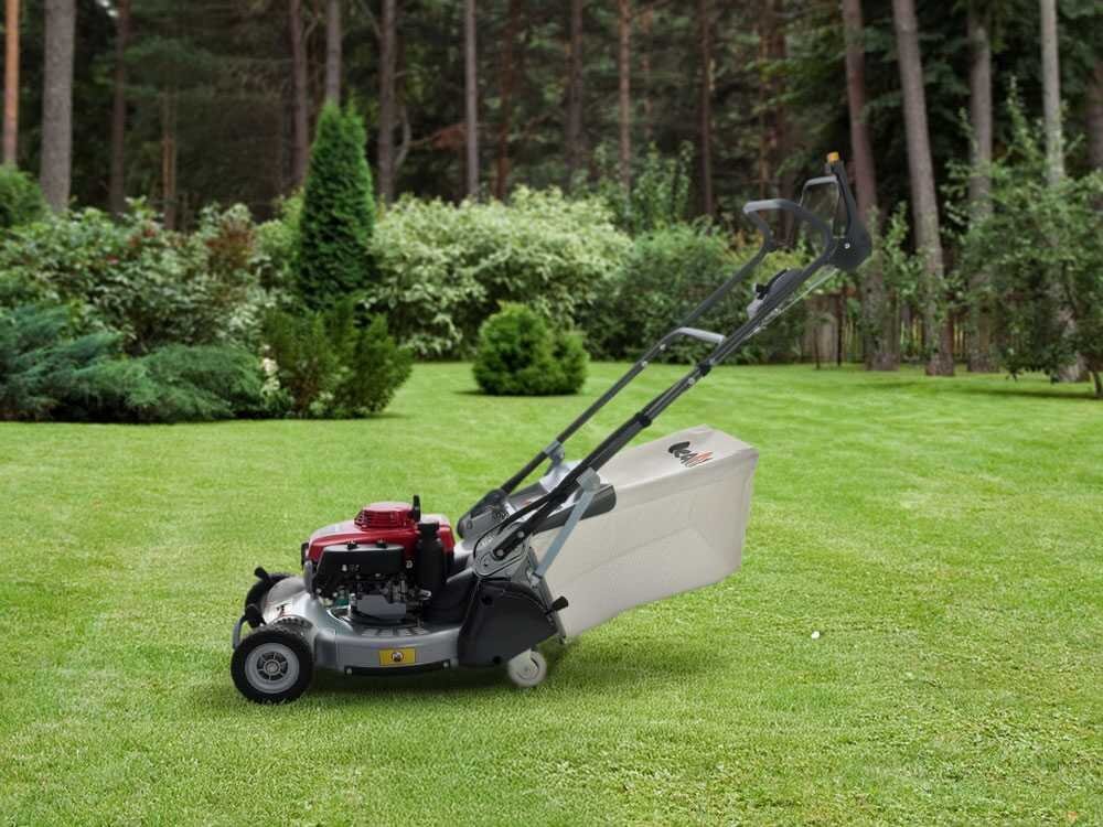 KAAZ LM 5360 HXAR PRO HS - Cortacésped de gasolina autopropulsado - Honda GXV 160 - Corte de 53 cm - Con cardán - Rodillo metálico - Imagen 3