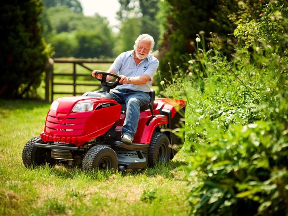 Mountfield MTF 98H - Tractor cortacésped con cambio hidrostático y recogedor de 240 L - Imagen 2