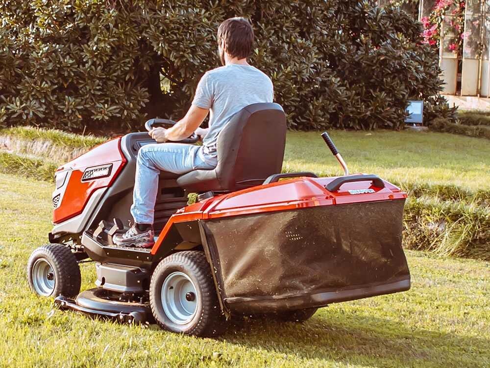 Snapper RTX122 - Tractor cortacésped - Briggs&Stratton 724cc - Recogedor - Mulching - Imagen 3