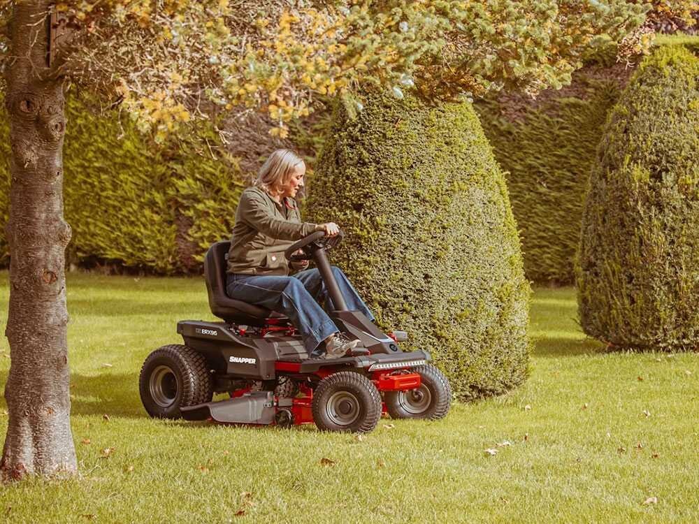 Snapper ERX96 - Tractor cortacésped a batería de 72 V/28 Ah - salida lateral y mulching - Imagen 3
